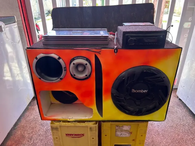 SOM AUTOMOTIVO COMPLETO À VENDA - R$ 1.800,00