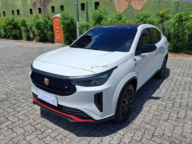Fiat Fastback Abarth Turbo Flex 1.3 Aut. 2025