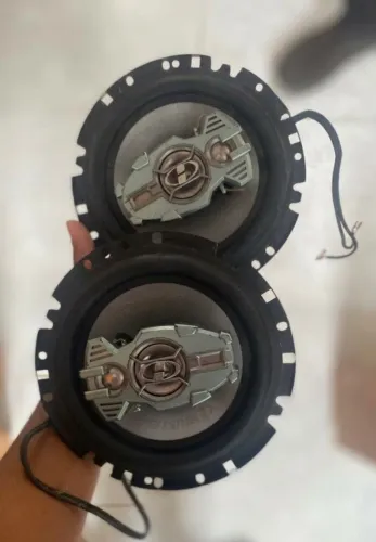 Par de Alto-Falantes Triaxiais H-Buster de 6 Polegadas (Usados)