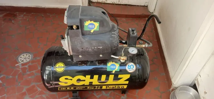 Vendo compressor novíssimo  50lts.