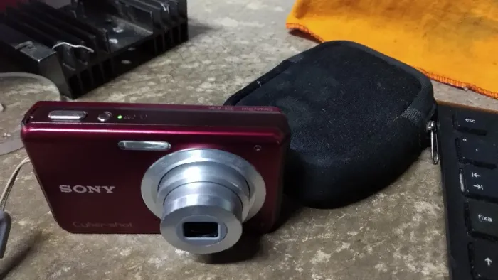 Camera CyberShot SONY DSC-W180 com capa e bateria