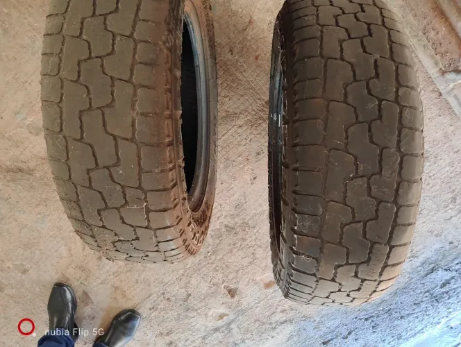 Pneu Pirelli Scorpion 225/ 65 R17 - 2 unidades