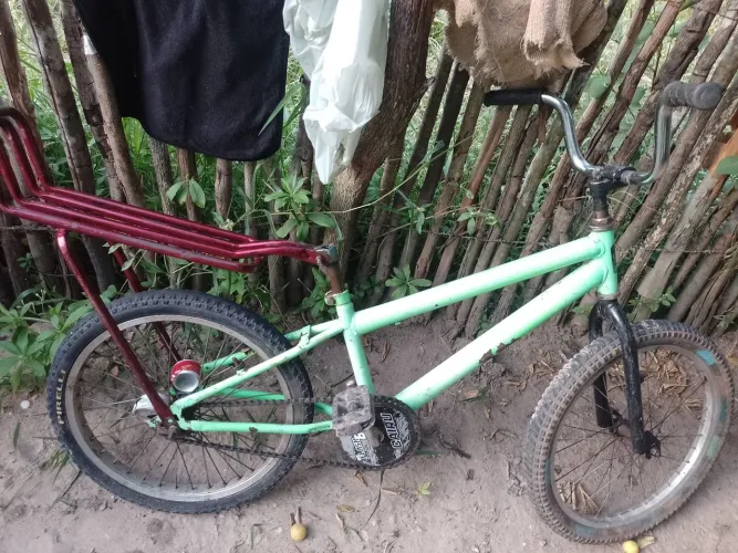 Vendo por 100 ou troco em um vídeo game ou num celular