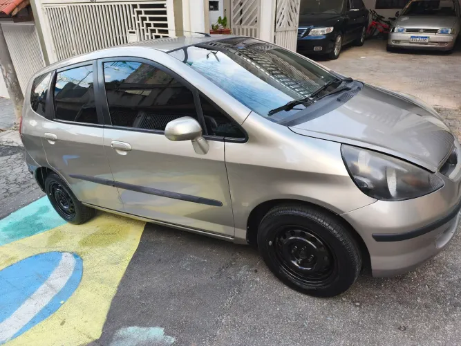 Honda Fit LX 1.4/ 1.4 Flex 8v/16v 5P Mec. 2004