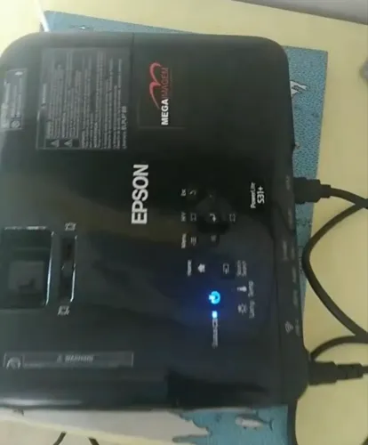 Projetor EPSON S31 powerlite