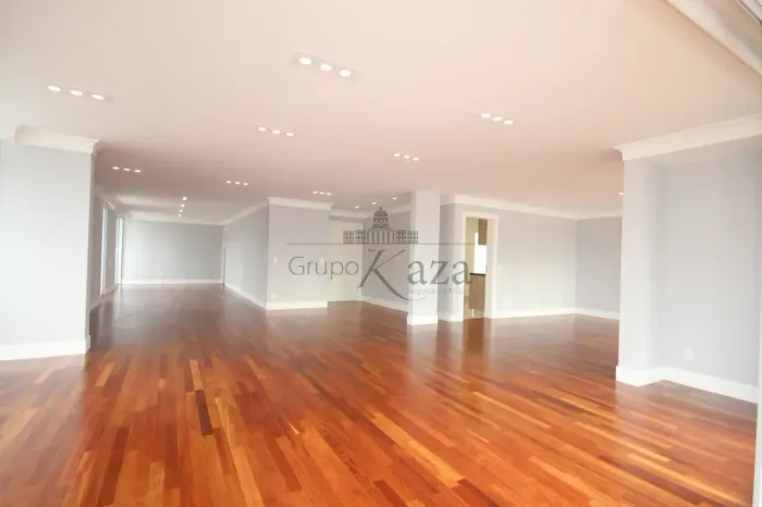 Cobertura - Higienópolis - 4 Dormitórios - 381m².