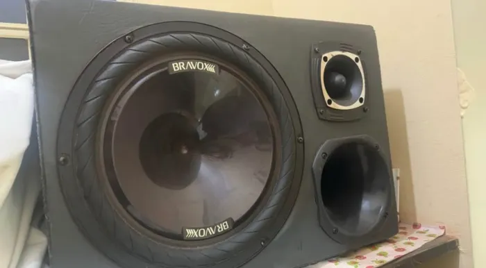 Trio com Caixa de Som Subwoofer Bravox 12 Polegadas + Módulo Taramps 400w