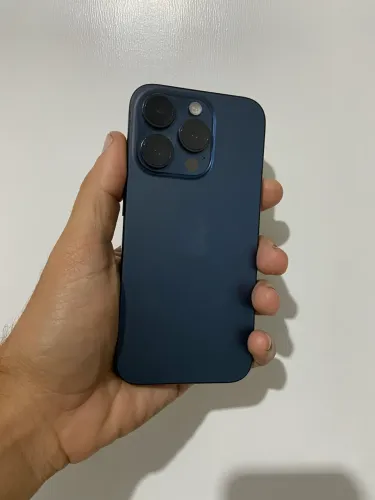 iPhone 15 pro 128gb