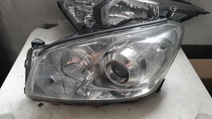 Farol rav 4 2009 10 11 12