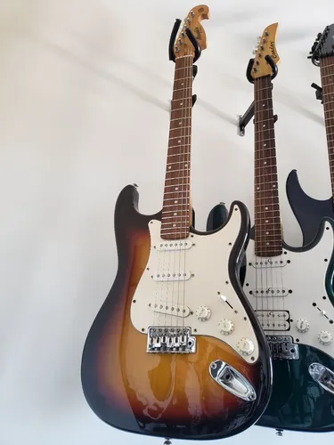 Guitarra Novinha Stratocaster by Tagima!