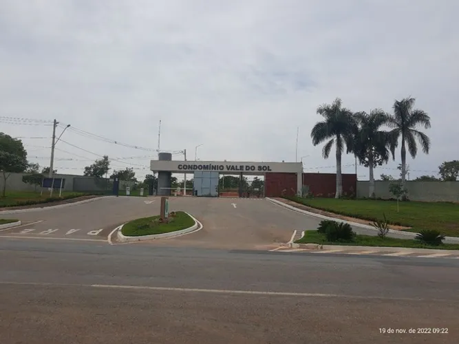 Lote 1.000m2 em condomínio fechado