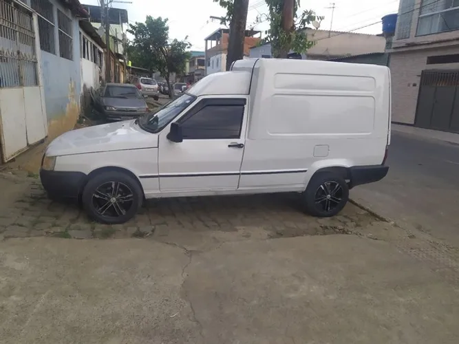 Fiorino baú desponivel para pequenos fretes estadual e interestadual 