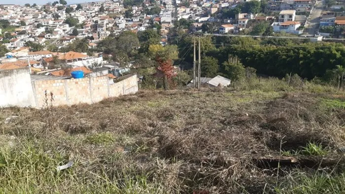 T415 - Lotes no bairro Canaã - São Lourenço MG