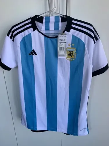 Camisa ORIGINAL adidas da Seleção Argentina de R$ 399,00 por 289,00
