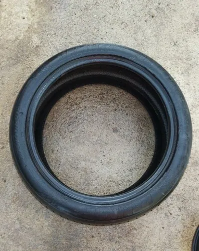 Pneu Bmw X5 X6 275/40 R20 2011