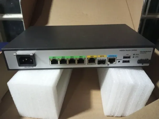 Roteador HPE JH296A