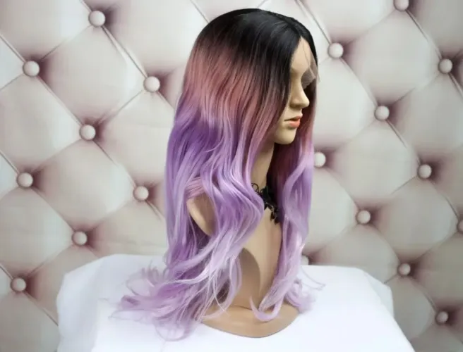 Peruca Lace Front Rosa e Lilás - Cabelo Ondulado