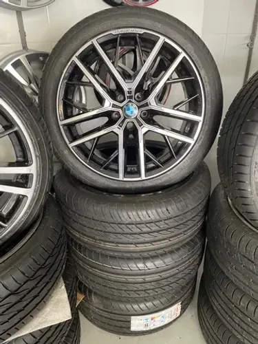RODA 19 BMW NOVA COM PNEUS 245/40R18 NOVOS