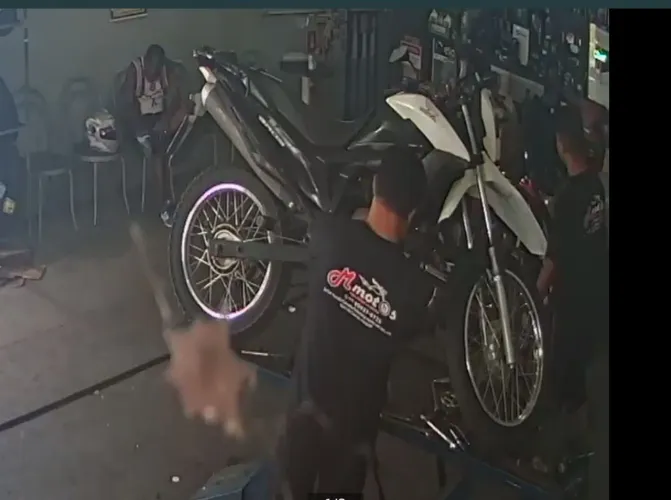 Precisa de mecânico de motos