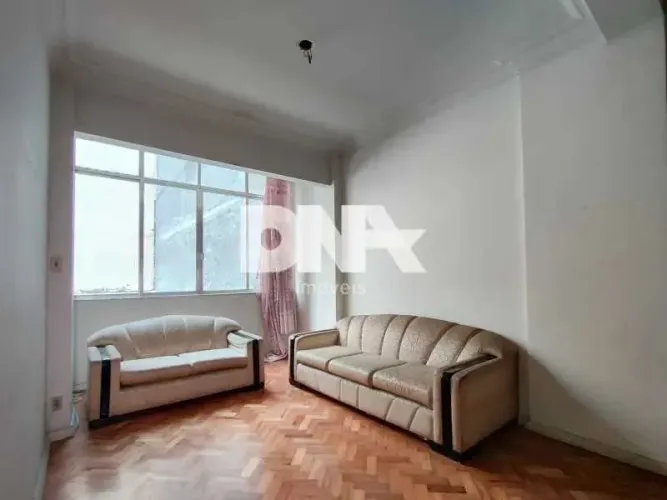 Apartamento com Área Privativa : / Residencial / Catete