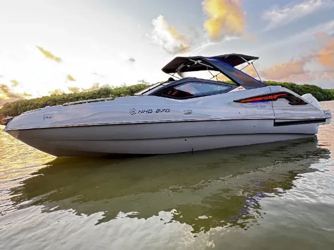 Lancha NHD 270 (265 nomenclatura Internacional) Open com motor de Popa 4T - Zero Milhas