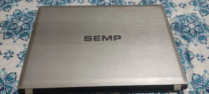 Notebook Semp Toshiba