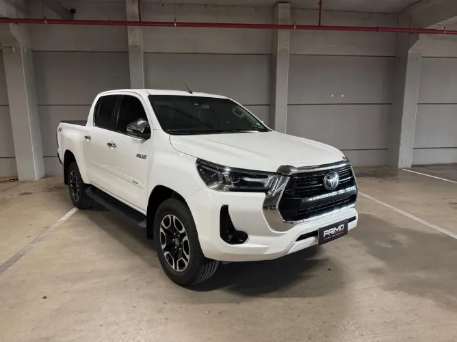 Toyota Hilux SW4 SRX 4X4 2.8 TDI 16V Dies. Aut. 2021