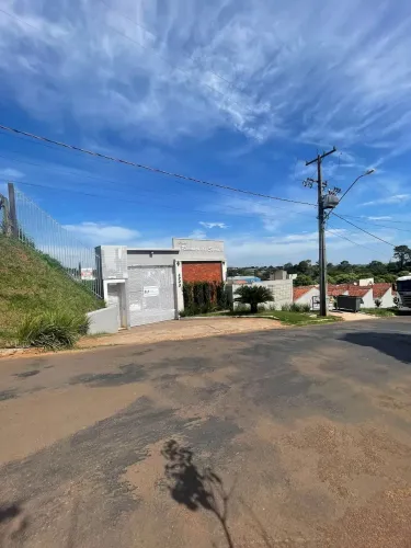 Residência com Piscina e Acabamento Diferenciado em Condomínio Fechado