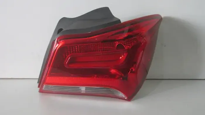 Lanterna Chevrolet Onix 2016 2017 2018 2019 220150195