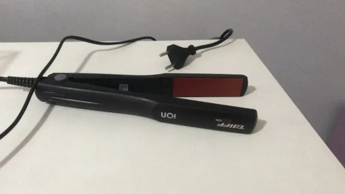 Prancha Alisadora de Cabelo Taiff Red Ion - NOVA 