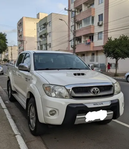 Toyota Hilux CD SRV D4-d 4X4 3.0 TDI Diesel AUT 2009