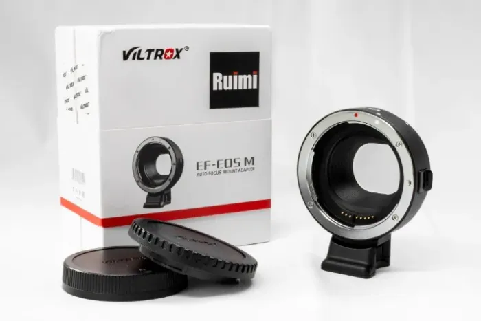 Adaptador Viltrox EF-EOS M p/ Canon EOS M com AF e pé de tripé