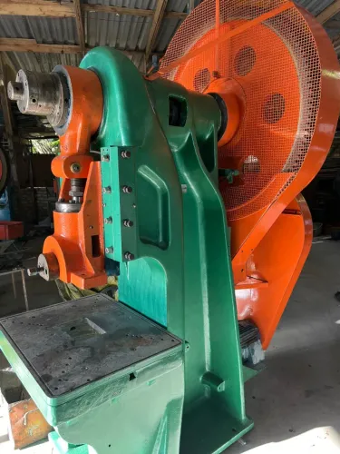 Prensa Excêntrica 80 toneladas