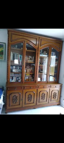 Armário estante de madeira maciça antigo