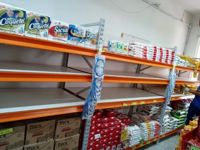 PORTA PALHETE COM CAPACIDADE DE PESO