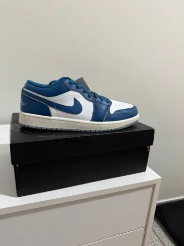 Air Jordan 1 Low 