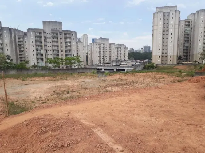 Terreno à venda em Barueri, Jardim Esperança