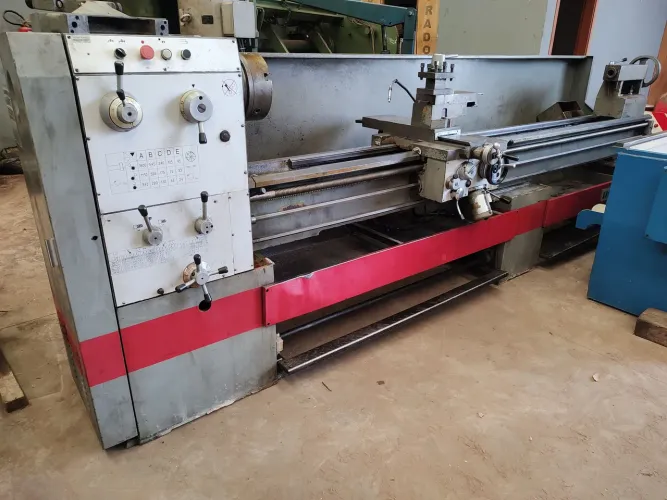 Torno carcaceiro 660 x 3000