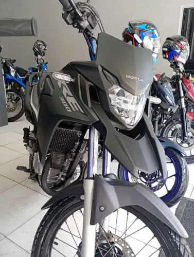 IMPERDIVEL!! XRE 300cc ABS 2021/2022 com BAIXO KM