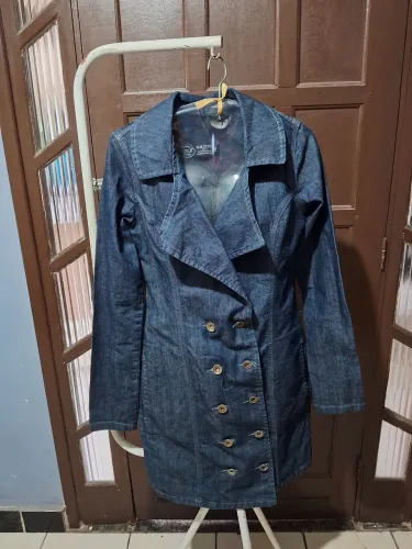 Casaco Jeans Feminino Elegante