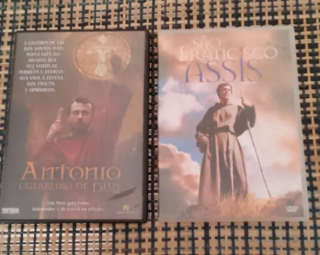 DVDS EM DOSE  DUPLA - (1) SÃO FRANCISCO DE ASSIS -  (2) ANTÔNIO GUERREIRO DE DEUS 