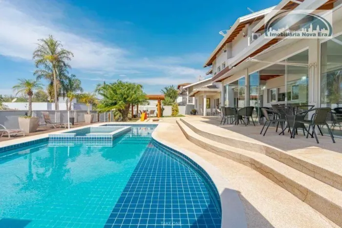 Casa com 5 dormitórios à venda, 450 m² por R$ 2.650.000,00 - Condomínio Villagio Capriccio