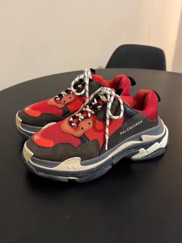 Tênis Balenciaga Triple S Original