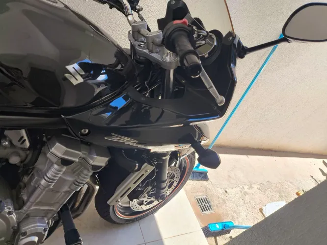 SUZUKI BANDIT 1250S