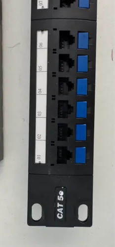 * PATCH PANEL CAT5e  24 PORTAS MODULAR MULTILAN FURUKAWA