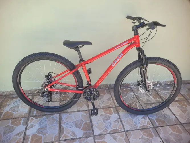 Caloi Vulcan, aro 29, câmbio shimano, 21 velocidades, tamanho P