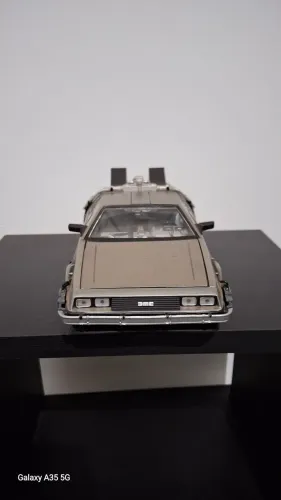 Miniatura DeLorean Back to the Future