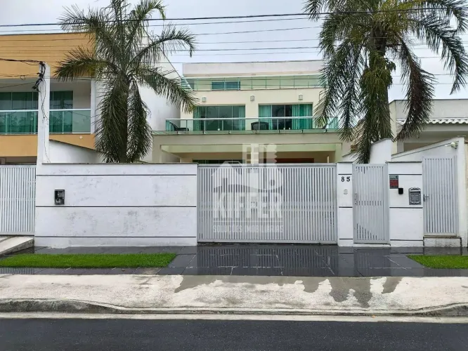 Casa com 7 quartos à venda, 500 m² por R$ 2.000.000 - Itaipu - Niterói/RJ