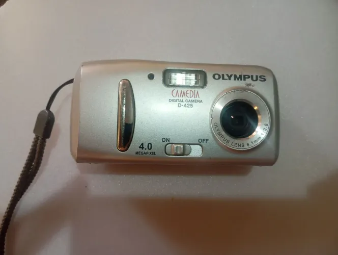 Camera Olympus D-425