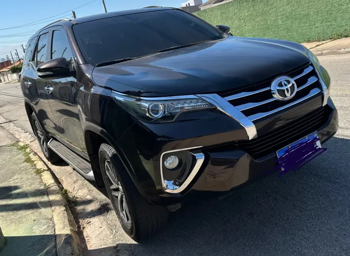 Toyota Hilux SW4